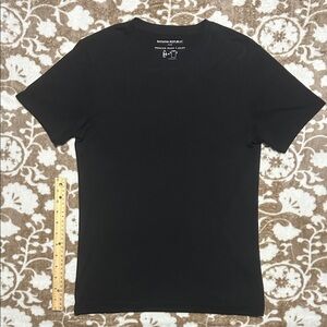 Banana Republic Men's Classic Black Tee